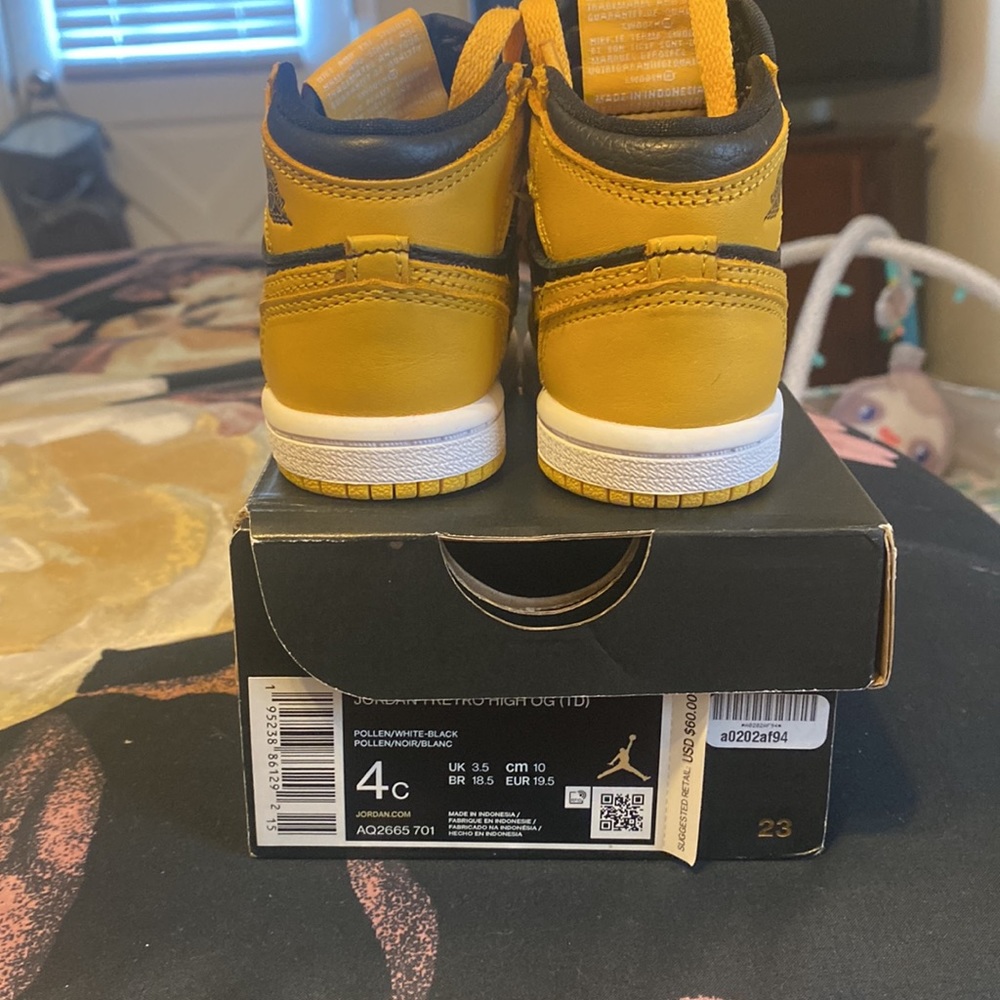 Jordan 1 retro high OG - Picture 2 of 4